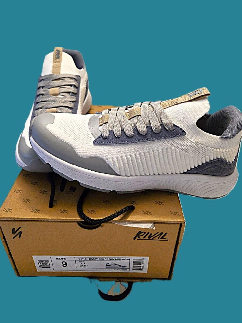 Men's Rival COAST Sneaker Size 9 White/Blue/Tan Colorway NIB